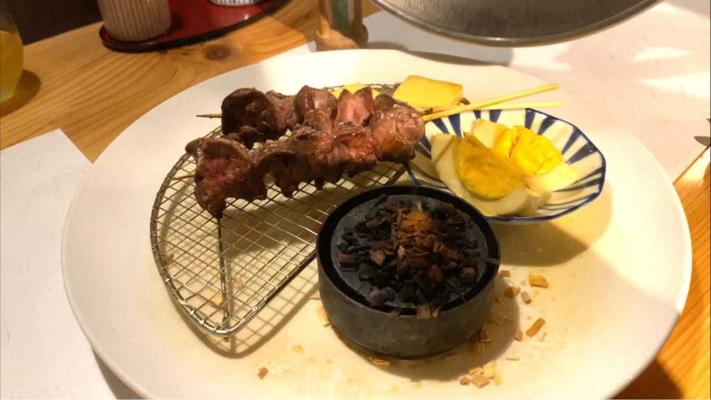 卵とレバーとチーズの燻製