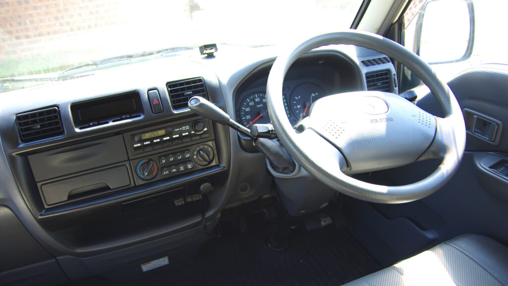 ごく普通の運転席