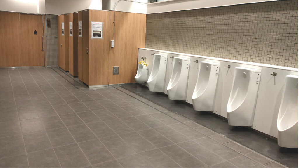 広くてきれいなトイレ