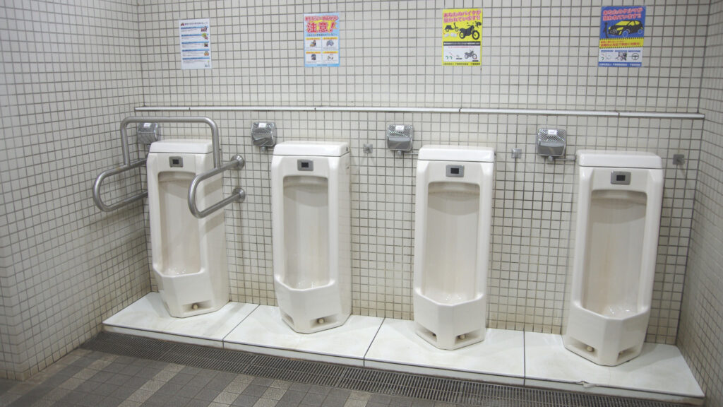 小便器4つ